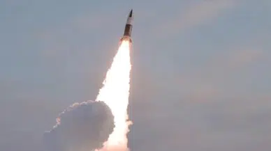 Kuzey Kore Japon Denizi yönüne 10 balistik füze ateşledi