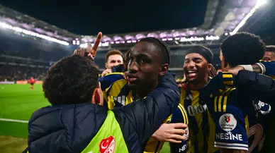 PFDK Domenico Tedesco’ya 1 maç yedek kulübesi yasağı verdi