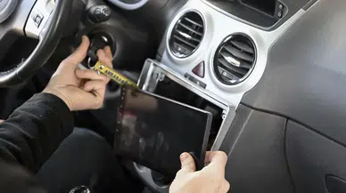 Yeni trafik düzenlemesi oto ses sistemi satışlarını durma noktasına getirdi: Esnaf düzenleme talep ediyor