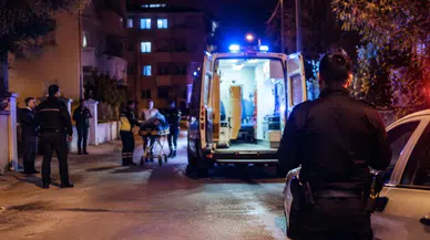 Belindeki tabancayı çıkarmaya çalışırken kendini vurdu