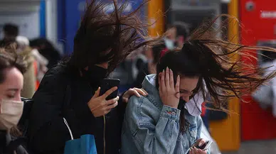 AKOM’dan İstanbul için saatli uyarı sağanak ve dondurucu hava etkili olacak