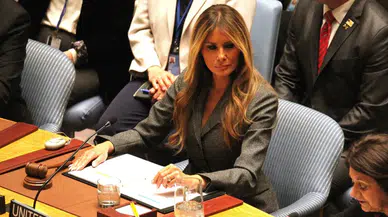Melania Trump Epstein iddialarını reddetti: “Karalama amacı taşıyor”