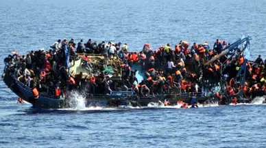 Arakanlı Müslümanları taşıyan tekne battı: 250 kişi kayıp