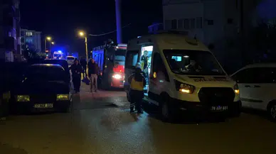 Parkta bıçaklı kavga: Eski eşini bıçaklayarak yaraladı