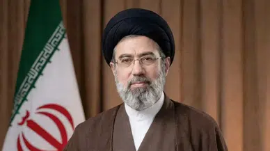 İran lideri Hamaney'den mesaj: Yeni yenilgilerin acısını tattırmaya hazır