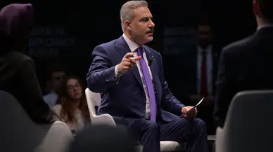 Gençlerden Hakan Fidan'ı terleten soru: Buna cevap veremeyeceğim!