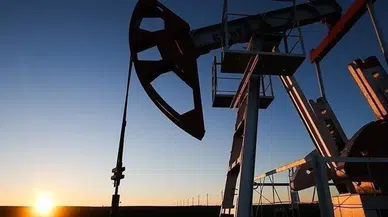 İran'dan Şok Açıklama: Abluka Petrol Fiyatlarını Yükseltti, "Benzin Keyfini Çıkarın" İfadeleri Gündemi Sarstı!