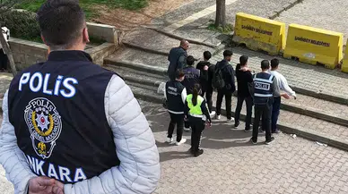 Ülke genelinde güvenlik tedbirleri artırıldı! Her okulun önüne 2 polis