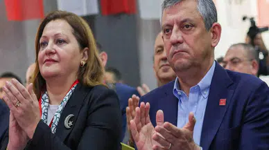 Burcu Köksal, CHP lideri Özgür Özel'in kendisine gönderdiği mesajları paylaştı