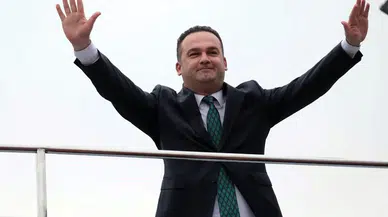 Tacizden hapis cezası alan Hasbi Dede'nin telefonundan mide bulandıran yazışmalar çıktı