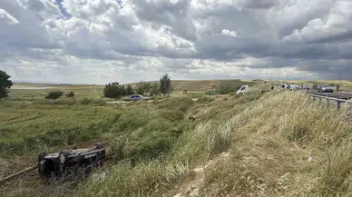 Diyarbakır’da feci kaza: İki otomobilin çarpıştığı kazada 1 kişi hayatını kaybetti