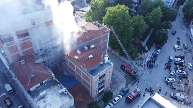 Bilecik'te 4 katlı binada yangın: Bina tedbir amaçlı boşaltıldı