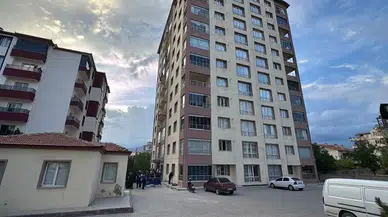 Niğde'de acı olay: Apartmandan düşen 20 yaşındaki genç yaşamını yitirdi