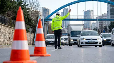 İstanbul Emniyeti’nden trafik düzenlemesi: Küçükçekmece’de yarın bazı yollar trafiğe kapatılacak