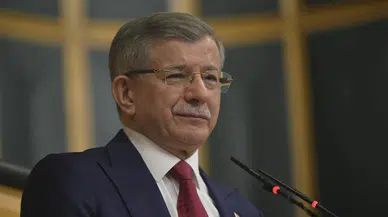 Ahmet Davutoğlu'ndan Atina'da Kıbrıs tepkisi: "Gerçekler inkarla değişmez”