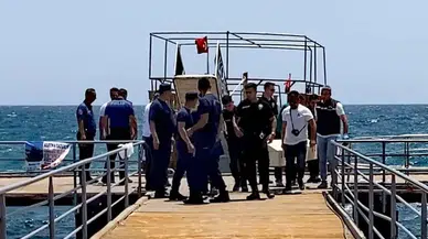 Mersin'de şüpheli ölüm: Denizde erkek cesedi bulundu