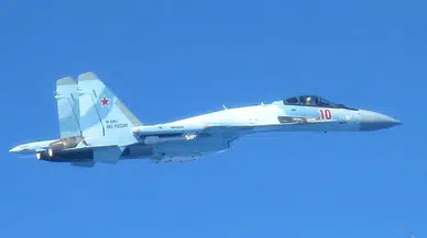 Rusya'ya ait savaş uçağı Moskova'da düştü: Pilot sağ kurtuldu