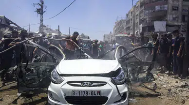 İHA'lar Gazze'de iki aracı hedef aldı: 4 ölü, 14 yaralı