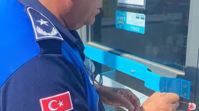 Antalya'da tarihi geçmiş gıda satan market mühürlendi