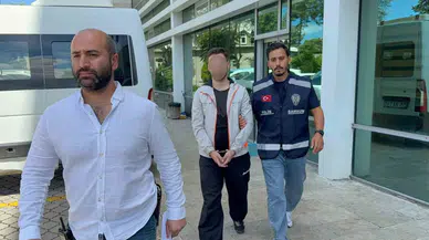 Samsun'da bir kişiyi bıçaklayan şüpheli çıkarıldığı mahkemece tutuklandı