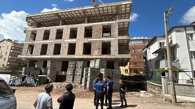 Aksaray'da merdiven boşluğundan düşen işçi hayatını kaybetti
