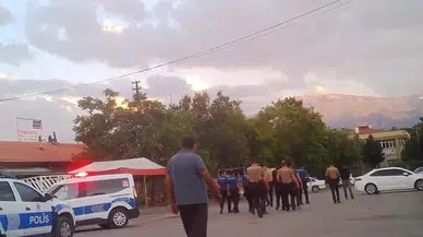 Erzincan'da kimlik kontrolü sırasında kaçan şüpheli aranıyor