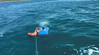 Didim açıklarında deniz yatağıyla sürüklenen çocuk Sahil Güvenlik tarafından kurtarıldı