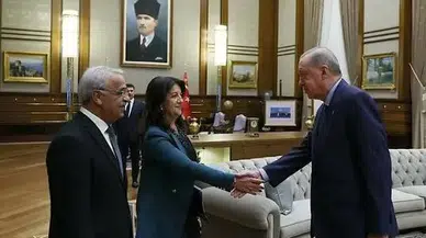 Cumhurbaşkanı Erdoğan, DEM Parti heyetiyle Külliye'de görüşüyor