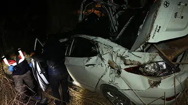Adıyaman'da motosiklet otomobile çarptı: 2 kişi yaralı