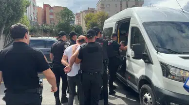 Fatih'teki döviz bürosunda çıkan silahlı kavgada 12 şüpheli adliyede