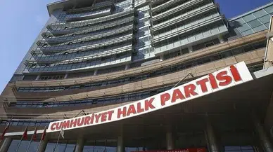 CHP'den 'öz eleştiri' açıklaması: "Sorumluluk onları o makamlara taşıyanlara ait"