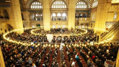 Miraç Kandili Ne Zaman? O Mükemmel Gece Bu Yıl Hangi Güne Denk Geliyor?