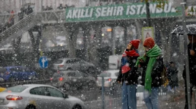 İstanbul'un yüksek kesimlerinde kar etkisini gösterdi, bazı ilçelerde sulu kar görüldü