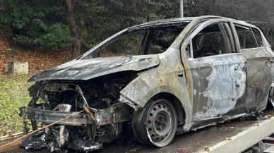 FSM Köprüsü girişinde otomobil yangını: Araç kullanılamaz hale geldi