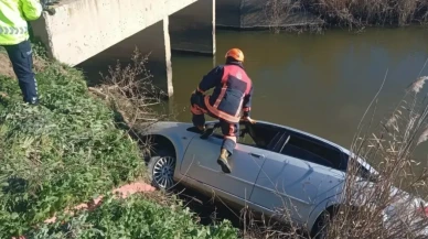 Keşan'da otomobil su kanalına uçtu: Sürücü olay yerinde can verdi