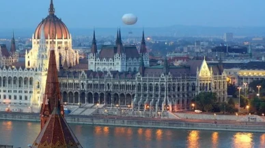 Budapeşte, Viyana ve Bratislava havalimanlarında uçuşlar geçici olarak durduruldu