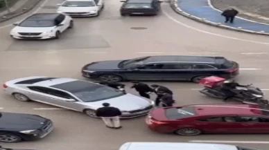 Bursa’da düğün konvoyunda yumruklu saldırı: Saldırı anı kamerada