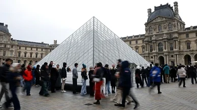 Louvre Müzesi çalışanları bir kez daha greve başladı