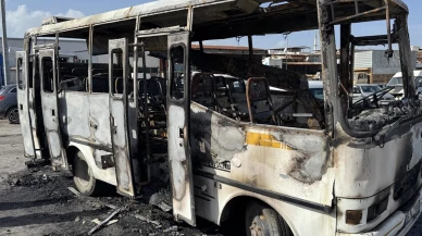 İzmir'de midibüs yangını: 16 yaşındaki çocuk ölü bulundu