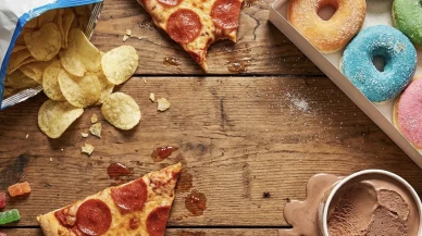 Bilim insanları uyardı: Ultra işlenmiş gıdalar sigaraya benzetildi