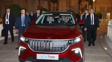 Erdoğan, Sisi'ye Togg hediye etti