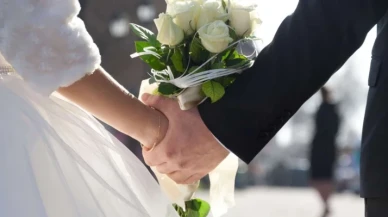 İBB’nin evlilik desteği 40 bin TL’ye yükseltildi