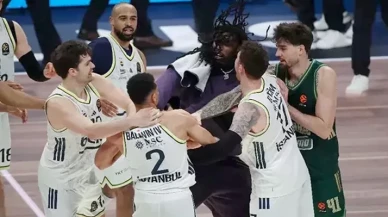 Fenerbahçe Beko kazandı maç sonu Balwin'in misilleme hareketi Yunanlıları çıldırttı