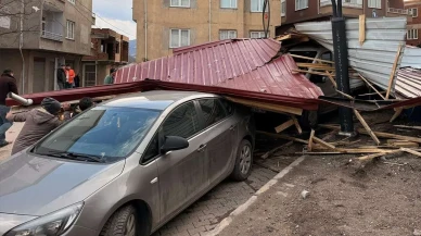 Ordu’da şiddetli fırtına: 11 evin çatısı uçtu