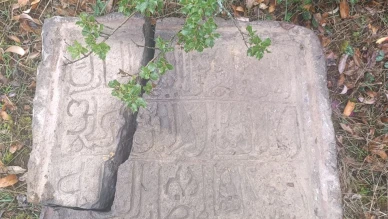 23 yıldır kayıp olan Niksar'daki kayıp kitabe bulundu: Devlet korumasına alındı