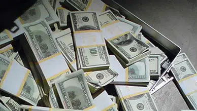 Dolar rekor seviyeyi gördü, Euro kurunda yükseliş sürüyor