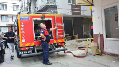 Ocakta unutulan yemek yangına neden oldu: 1 kişi dumandan etkilendi