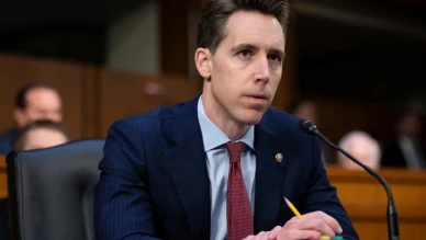 ABD’li Senatör Hawley’den Netflix’e çağrı: 'Çocuklarımızı korumalıyız'