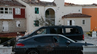 İzmir'de hortumun verdiği hasar gün aydınlanınca ortaya çıktı