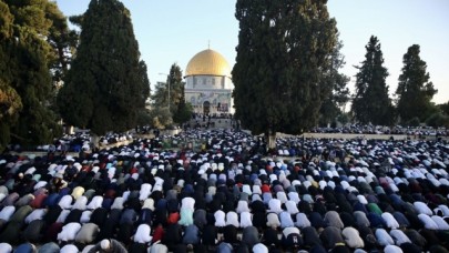 Mescid'i Aksa'da duygulandıran bayram namazı